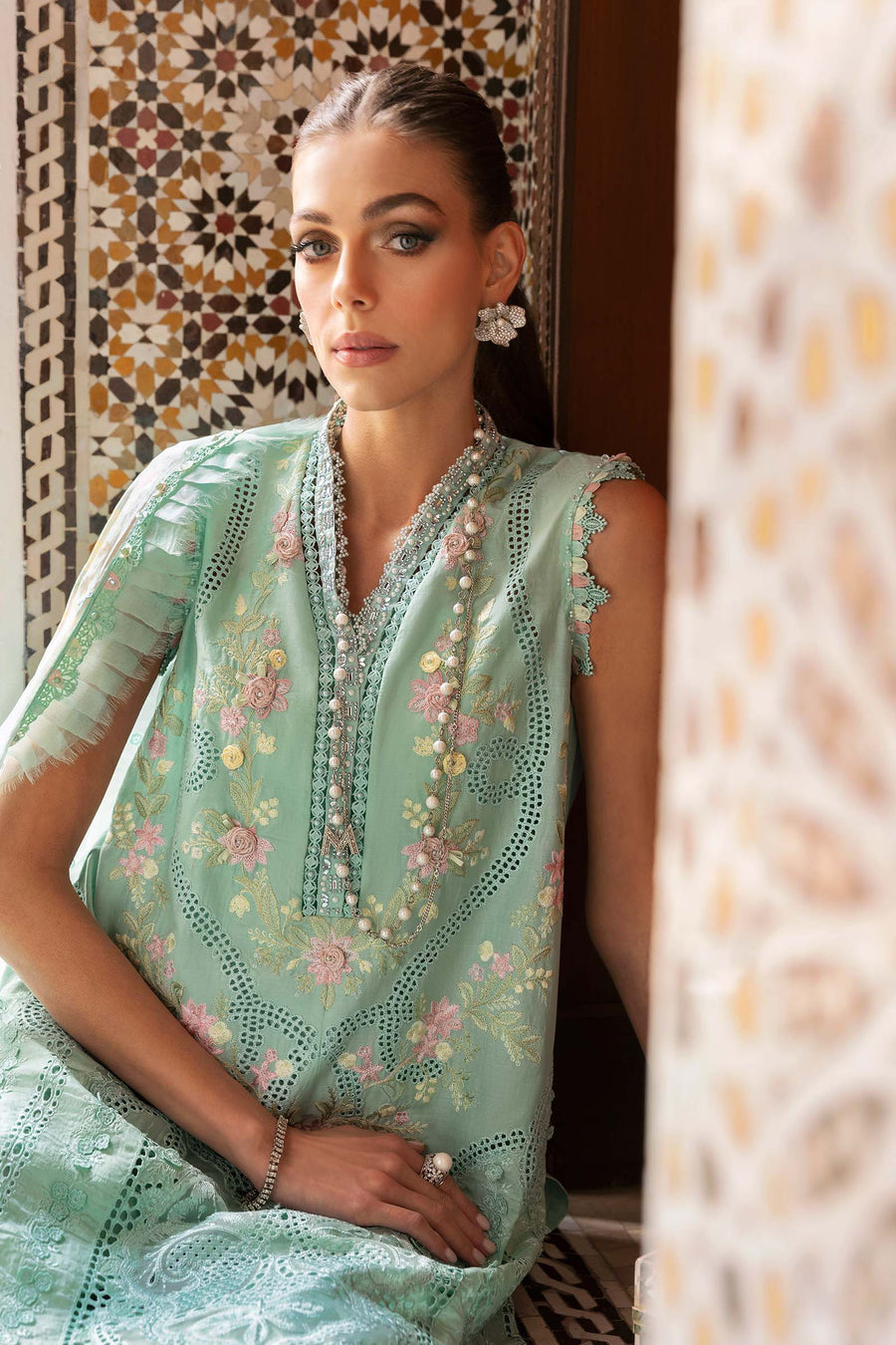 Shop the latest Luxury Lawn collection of Maria B Lawn 2025 Clothes Unstitched/ready 3 Piece Suits for Winter 2025 and also for Spring/Summer. Available for customisation at LebaasOnline. Maria B's latest lawn, digital print attire and MBROIDERED Pakistani Suits for Women in the UK, USA 