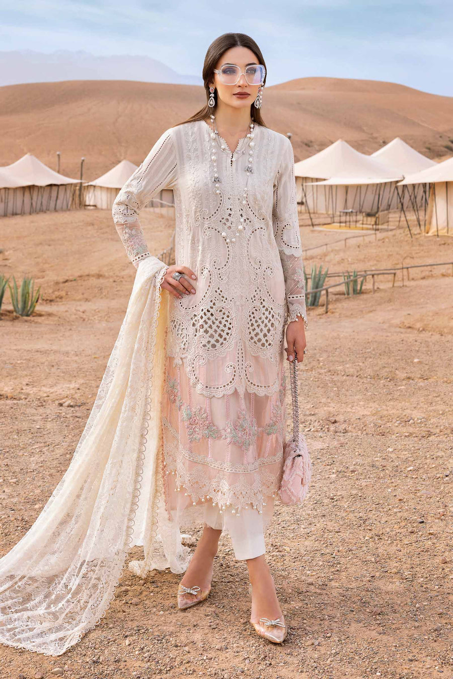 Shop the latest Luxury Lawn collection of Maria B Lawn 2025 Clothes Unstitched/ready 3 Piece Suits for Winter 2025 and also for Spring/Summer. Available for customisation at LebaasOnline. Maria B's latest lawn, digital print attire and MBROIDERED Pakistani Suits for Women in the UK, USA 
