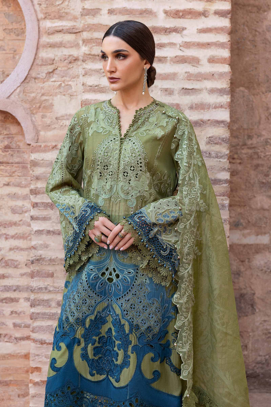 Shop the latest Luxury Lawn collection of Maria B Lawn 2025 Clothes Unstitched/ready 3 Piece Suits for Winter 2025 and also for Spring/Summer. Available for customisation at LebaasOnline. Maria B's latest lawn, digital print attire and MBROIDERED Pakistani Suits for Women in the UK, USA 