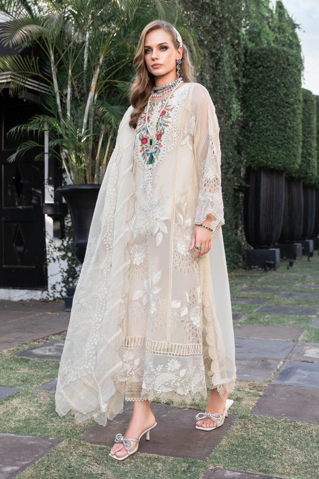 Buy New MARIA B | LUXURY LAWN 2023 at Lebaasonline. Discover Maria B Pakistani Fashion Clothing USA that matches to your style for this winter. Shop today Pakistani Wedding, Summer, Winter dresses UK on discount price! Get express shipping in Belgium, UK, USA, UAE, Duabi, France at Lebaasonline in SALE!