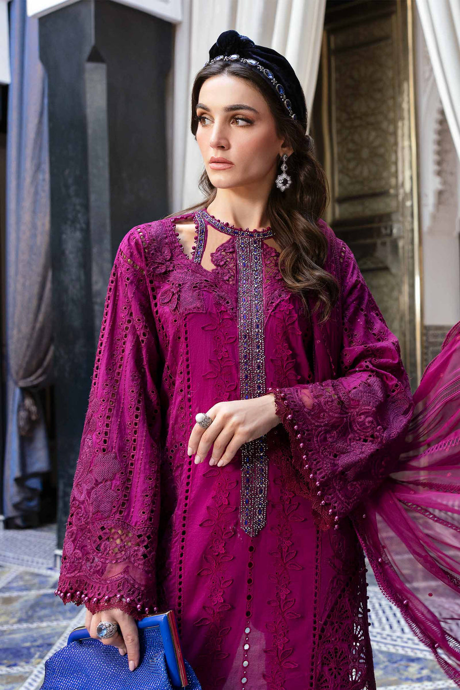 Shop the latest Luxury Lawn collection of Maria B Lawn 2025 Clothes Unstitched/ready 3 Piece Suits for Winter 2025 and also for Spring/Summer. Available for customisation at LebaasOnline. Maria B's latest lawn, digital print attire and MBROIDERED Pakistani Suits for Women in the UK, USA 