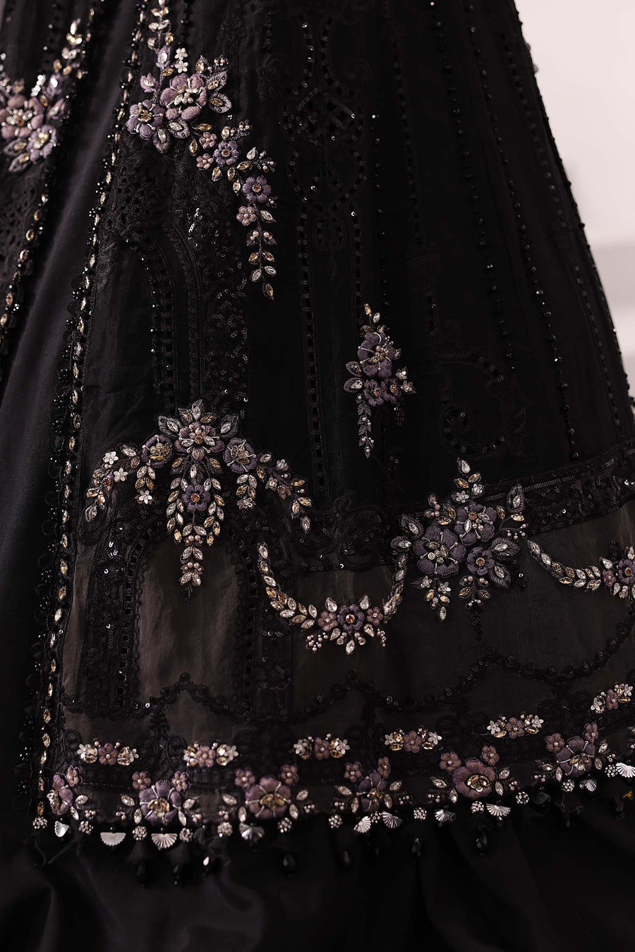 Buy Maria B Mbroidered Chiffon 2025 | BD-3001 Chiffon Pakistani designer dresses in UK from our website We have all Pakistani designer clothes of Maria b Chiffon 2025 Imrozia, Sobia Nazir Various Pakistani boutique dresses can be bought online from our website Lebaasonline in UK , USA, America