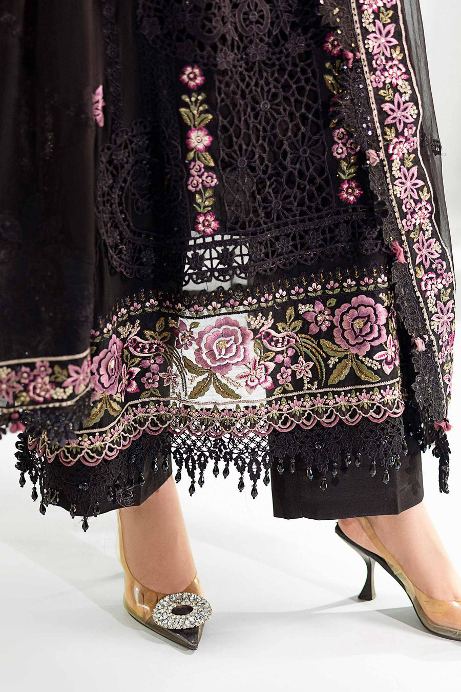 Buy Maria B Mbroidered Chiffon 2025 | MPC-25-104 Chiffon Pakistani designer dresses in UK from our website We have all Pakistani designer clothes of Maria b Chiffon 2025 Imrozia, Sobia Nazir Various Pakistani boutique dresses can be bought online from our website Lebaasonline in UK , USA, America