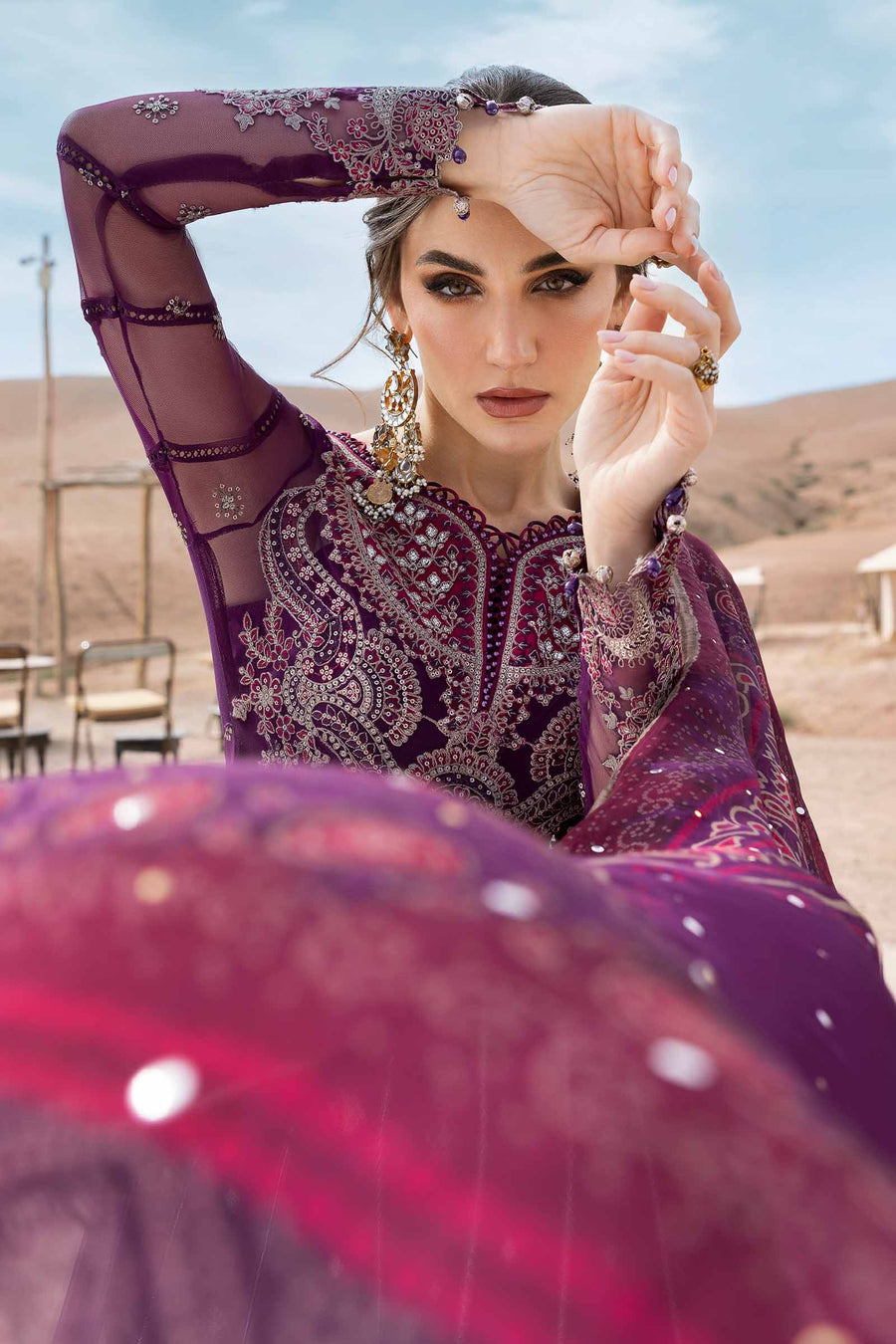 Shop the latest Luxury Lawn collection of Maria B Lawn 2025 Clothes Unstitched/ready 3 Piece Suits for Winter 2025 and also for Spring/Summer. Available for customisation at LebaasOnline. Maria B's latest lawn, digital print attire and MBROIDERED Pakistani Suits for Women in the UK, USA 