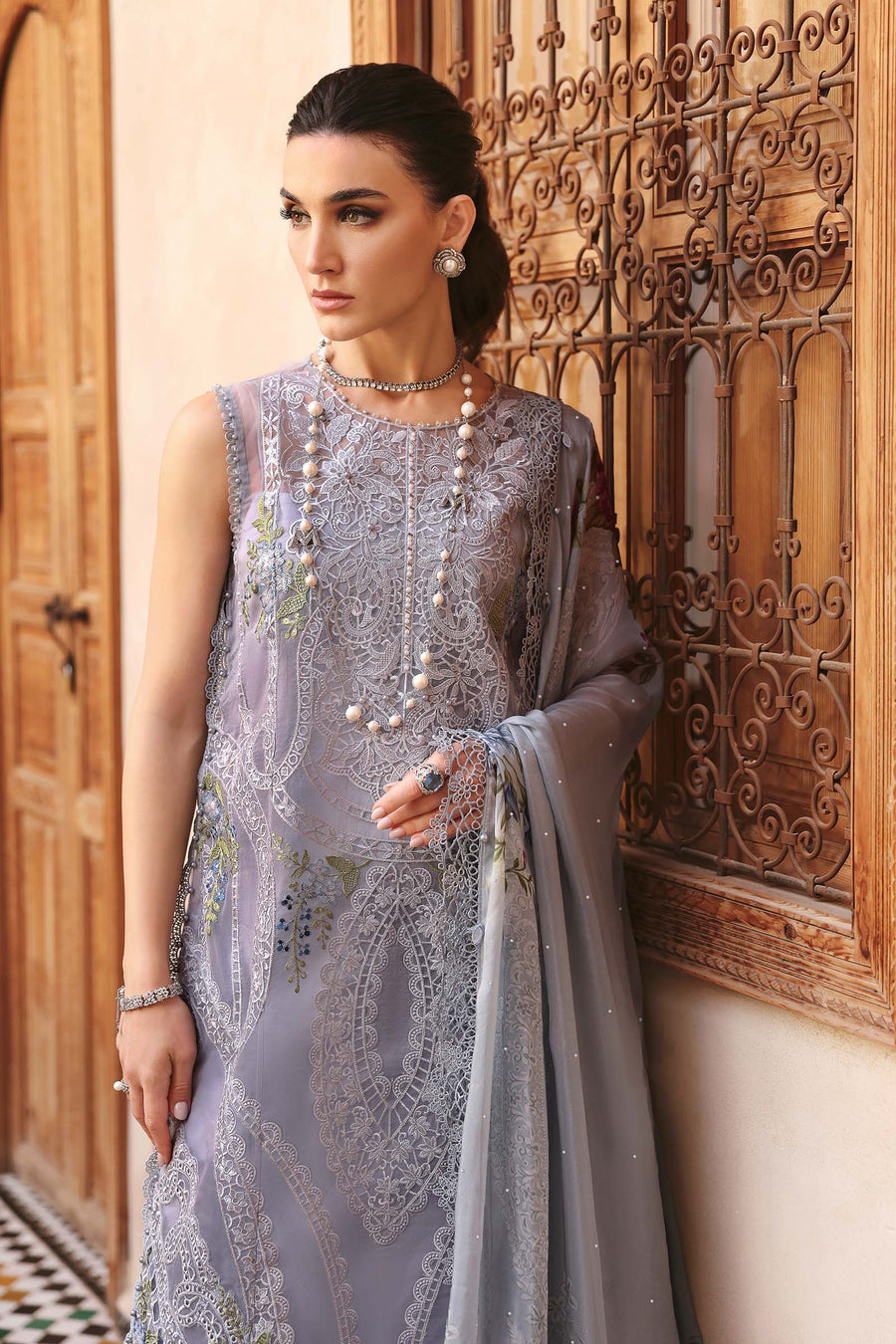 Shop the latest Luxury Lawn collection of Maria B Lawn 2025 Clothes Unstitched/ready 3 Piece Suits for Winter 2025 and also for Spring/Summer. Available for customisation at LebaasOnline. Maria B's latest lawn, digital print attire and MBROIDERED Pakistani Suits for Women in the UK, USA 