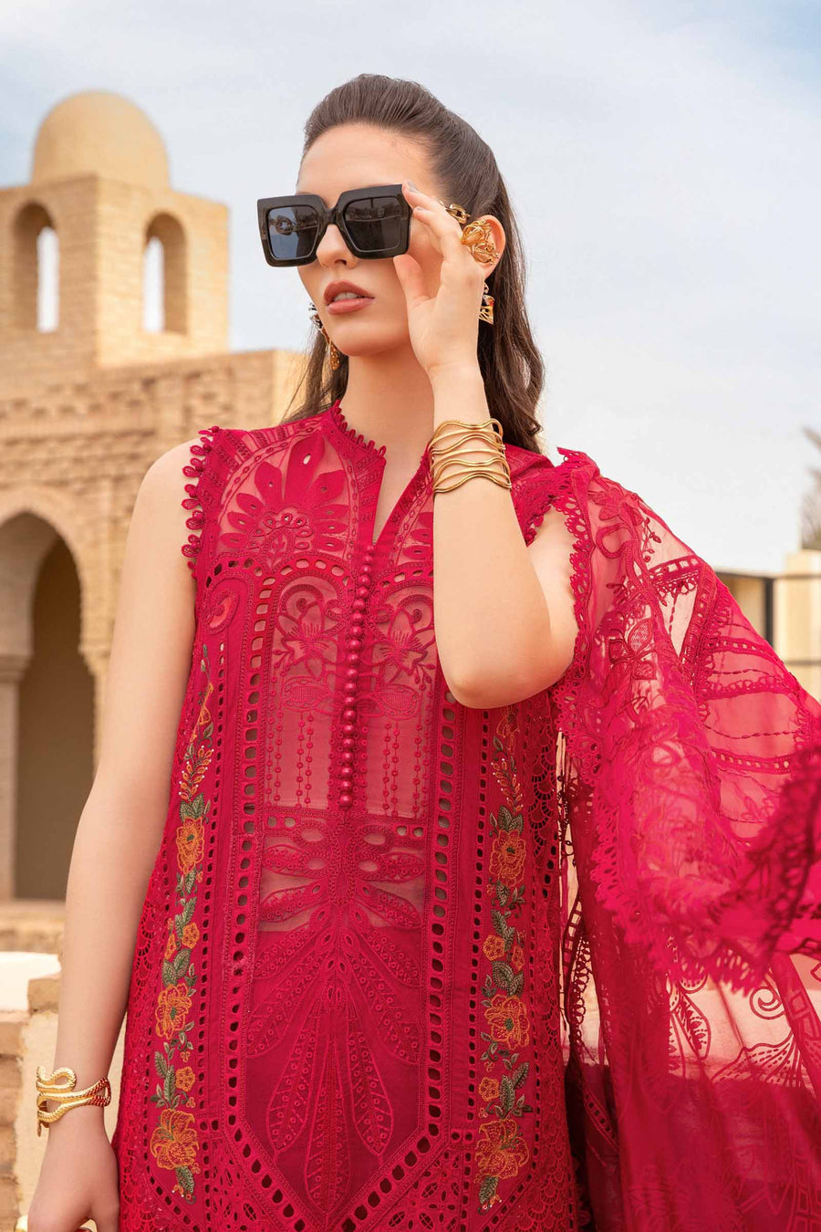 Shop the latest Luxury Lawn collection of Maria B Lawn 2024 Clothes Unstitched/ready 3 Piece Suits for Winter 2024 and also for Spring/Summer. Available for customisation at LebaasOnline. Maria B's latest lawn, digital print attire and MBROIDERED Pakistani Suits for Women in the UK, USA - Next Day Delivery! 