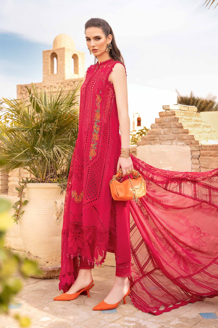 Shop the latest Luxury Lawn collection of Maria B Lawn 2024 Clothes Unstitched/ready 3 Piece Suits for Winter 2024 and also for Spring/Summer. Available for customisation at LebaasOnline. Maria B's latest lawn, digital print attire and MBROIDERED Pakistani Suits for Women in the UK, USA - Next Day Delivery! 