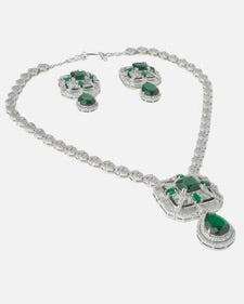 Emerald Élan Choker Set with Contemporary Earrings