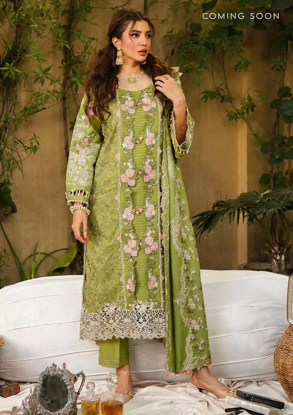 ELAF | PREMIUM LUXURY WINTER '23 PAKISTANI BRIDAL DRESSE & READY MADE PAKISTANI CLOTHES UK. Designer Collection Original & Stitched. Buy READY MADE PAKISTANI CLOTHES UK, Pakistani BRIDAL DRESSES & PARTY WEAR OUTFITS AT LEBAASONLINE. Next Day Delivery in the UK, USA, France, Dubai, London & Manchester 