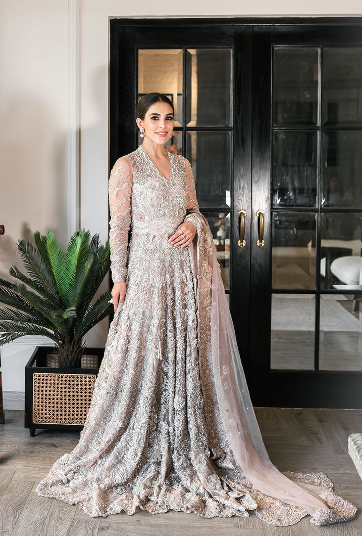 Buy Mysie By Tahira | Poetique'23 Online Pakistani Designer Stylish Dresses from Lebaasonline at best SALE price in UK USA & New York. Explore the new collections of Pakistani Festival Dresses from Lebaasonline & Immerse yourself in the rich culture and elegant styles with our Pakistani Designer Outfit UK !