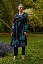 Load image into Gallery viewer, Buy Gulaal Luxury Lawn 2025 | Dress from Lebaasonline Pakistani Clothes Stockist in the UK @ best price- SALE Shop Gulaal Lawn 2025, Maria B Lawn 2025 Summer Suit, Pakistani Clothes Online UK for Wedding, Bridal Wear Indian &amp; Pakistani Summer Dresses by Gulaal in the UK &amp; USA at LebaasOnline