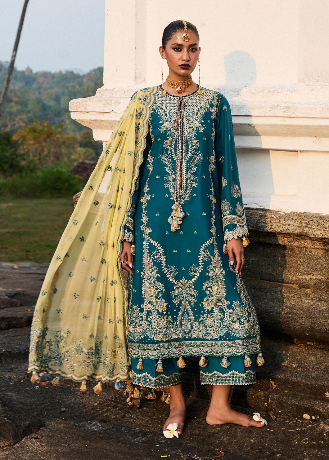 HUSSAIN REHAR Lawn dress is extremely trending for Winter luxury lawns. The PAKISTANI DRESSES ONLINE are available for this wedding season. Get the exclusive customized Hussain rehar Dresses unstitched and stitched PAKISTANI DRESSES IN UK from our PAKISTANI BOUTIQUE in UK, USA, Austria from Lebaasonline 