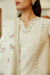 SUFFUSE | SUMMER '23 Pakistani designer suits is available @lebasonline. We have various Pakistani Bridal dresses online available in brands such as Mari B, Imrozia, Suffuse pret 2022 is best for evening/party wear. Get express shipping in UK, USA, France, Belgium from Lebaasonline in Pakistani SALE