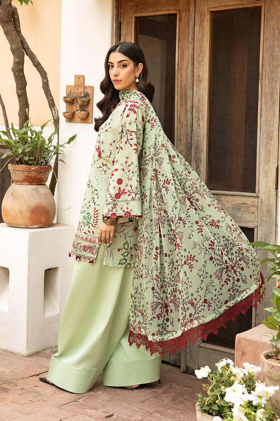 Shop the latest Mbasic Eid II collection of Maria B Eid 2025 Clothes Unstitched/ready 3 Piece Suits for Winter 2025 and also for Spring/Summer. Available for customisation at LebaasOnline. Maria B's latest lawn, digital print attire and MBROIDERED Pakistani Suits for Women in the UK, USA 