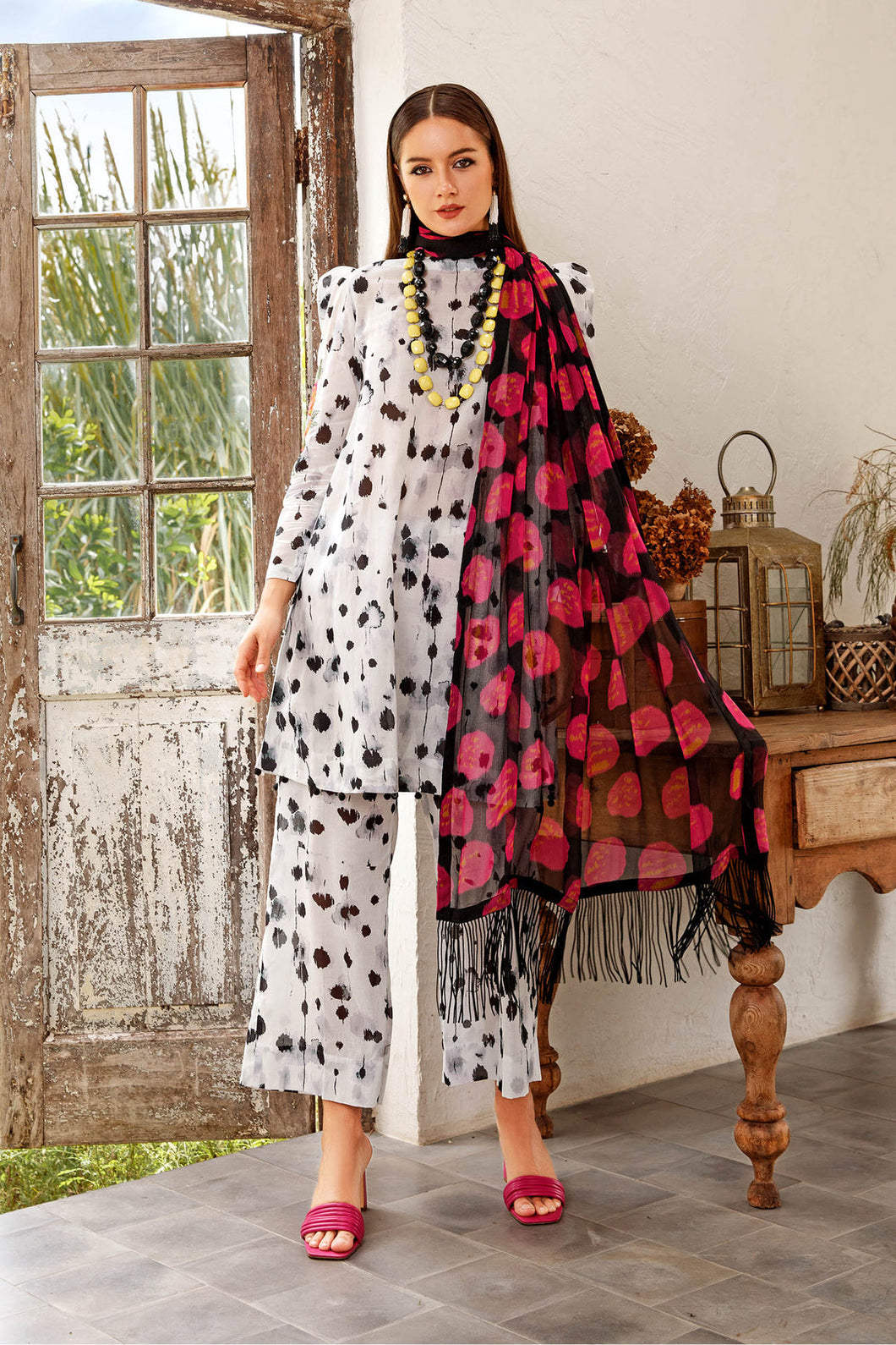 Buy Maria B | M.BASICS '23 SUMMER LAWN Next day delivery to USA, shop Pakistani wedding designer dresses online USA from our website We have all Pakistani designer clothes of Maria b Various Pakistani Bridal Dresses online UK Pakistani boutique dresses can be bought online from our website Lebaasonline in UK America.
