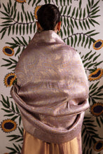 Load image into Gallery viewer, Buy MUSHQ | SUNEHRI ANMOL EDIT Online Pakistani Designer Stylish Dresses from Lebaasonline at best SALE price in UK USA &amp; New York. Explore the new collections of Pakistani Festival Dresses from Lebaasonline &amp; Immerse yourself in the rich culture and elegant styles with our Pakistani Designer Outfit UK !