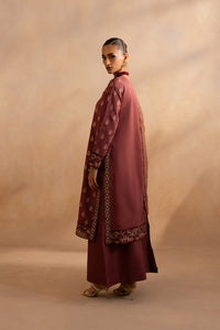 Buy MARYUM & MARIA | DHAHAB '25 - Lawn Collection 2025 from our website. We deal in all largest brands like Maria b, Shamrock Maryum N Maria Collection, Imrozia collection. This wedding season, flaunt yourself in beautiful Shamrock collection. Buy pakistani dresses in UK, USA, Manchester from Lebaasonline