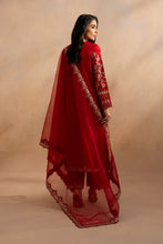 Load image into Gallery viewer, Buy MARYUM &amp; MARIA | DHAHAB &#39;25 - Lawn Collection 2025 from our website. We deal in all largest brands like Maria b, Shamrock Maryum N Maria Collection, Imrozia collection. This wedding season, flaunt yourself in beautiful Shamrock collection. Buy pakistani dresses in UK, USA, Manchester from Lebaasonline
