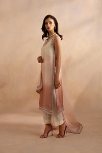 Buy MARYUM & MARIA | DHAHAB '25 - Lawn Collection 2025 from our website. We deal in all largest brands like Maria b, Shamrock Maryum N Maria Collection, Imrozia collection. This wedding season, flaunt yourself in beautiful Shamrock collection. Buy pakistani dresses in UK, USA, Manchester from Lebaasonline