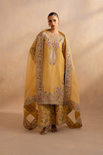Load image into Gallery viewer, Buy MARYUM &amp; MARIA | DHAHAB &#39;25 - Lawn Collection 2025 from our website. We deal in all largest brands like Maria b, Shamrock Maryum N Maria Collection, Imrozia collection. This wedding season, flaunt yourself in beautiful Shamrock collection. Buy pakistani dresses in UK, USA, Manchester from Lebaasonline