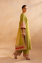 Load image into Gallery viewer, Buy MARYUM &amp; MARIA | DHAHAB &#39;25 - Lawn Collection 2025 from our website. We deal in all largest brands like Maria b, Shamrock Maryum N Maria Collection, Imrozia collection. This wedding season, flaunt yourself in beautiful Shamrock collection. Buy pakistani dresses in UK, USA, Manchester from Lebaasonline
