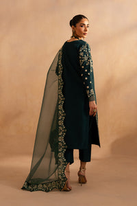 Buy MARYUM & MARIA | DHAHAB '25 - Lawn Collection 2025 from our website. We deal in all largest brands like Maria b, Shamrock Maryum N Maria Collection, Imrozia collection. This wedding season, flaunt yourself in beautiful Shamrock collection. Buy pakistani dresses in UK, USA, Manchester from Lebaasonline