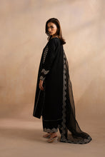 Load image into Gallery viewer, Buy MARYUM &amp; MARIA | DHAHAB &#39;25 - Lawn Collection 2025 from our website. We deal in all largest brands like Maria b, Shamrock Maryum N Maria Collection, Imrozia collection. This wedding season, flaunt yourself in beautiful Shamrock collection. Buy pakistani dresses in UK, USA, Manchester from Lebaasonline