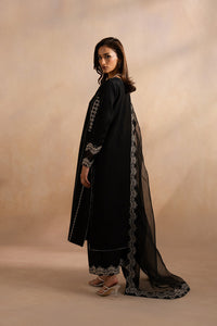 Buy MARYUM & MARIA | DHAHAB '25 - Lawn Collection 2025 from our website. We deal in all largest brands like Maria b, Shamrock Maryum N Maria Collection, Imrozia collection. This wedding season, flaunt yourself in beautiful Shamrock collection. Buy pakistani dresses in UK, USA, Manchester from Lebaasonline