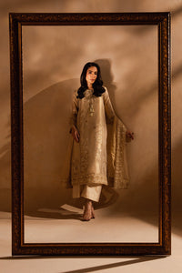 Buy MARYUM & MARIA | DHAHAB '25 - Lawn Collection 2025 from our website. We deal in all largest brands like Maria b, Shamrock Maryum N Maria Collection, Imrozia collection. This wedding season, flaunt yourself in beautiful Shamrock collection. Buy pakistani dresses in UK, USA, Manchester from Lebaasonline