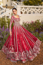 Load image into Gallery viewer, Buy Soraya PK | Lumene Festive Edit&#39;25 WEDDING COLLECTION 2025 from our website. We have various PAKISTANI DRESSES ONLINE IN UK, Soraya PK. Get your unstitched or customized PAKISATNI DRESSES IN UK, USA, FRACE , QATAR, DUBAI from Lebaasonline @SALE
