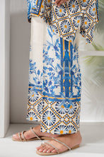 Load image into Gallery viewer, Women Co-Ords Sets |  Pakistani designer co-ords is available @lebaasonline. We have various Pakistani dresses online available  2025 is best for evening/party wear. Get express shipping in UAE, UK, USA, France, Belgium from Lebaasonline in Pakistani SALE