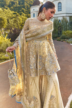 Load image into Gallery viewer, Buy Soraya PK | Lumene Festive Edit&#39;25 WEDDING COLLECTION 2025 from our website. We have various PAKISTANI DRESSES ONLINE IN UK, Soraya PK. Get your unstitched or customized PAKISATNI DRESSES IN UK, USA, FRACE , QATAR, DUBAI from Lebaasonline @SALE
