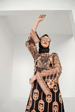 Load image into Gallery viewer, ERUM KHAN STORE | LUXURY PRET | INDIAN PAKISTANI DESIGNER DRESSES &amp; READY TO WEAR PAKISTANI CLOTHES. Buy Luxury pret WEDDING Embroidered Collection of Winter Lawn, Original Pakistani Designer Clothing, Unstitched &amp; Stitched suits for women. Next Day Delivery in the UK. Express shipping to USA, France, Germany &amp; Australia.