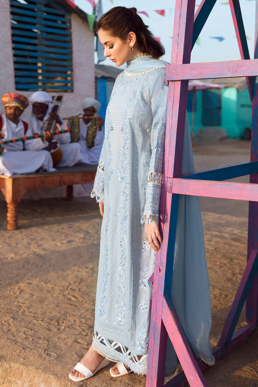 ZAHA LAWN '23 Designer Dress for this time wedding season. Various Bridal dresses online USA is available @lebaasonline. Pakistani wedding dresses online UK can be customized with us for evening/party wear. Maria B, Asim Jofa various wedding outfits can be bought in Austria, UK, USA