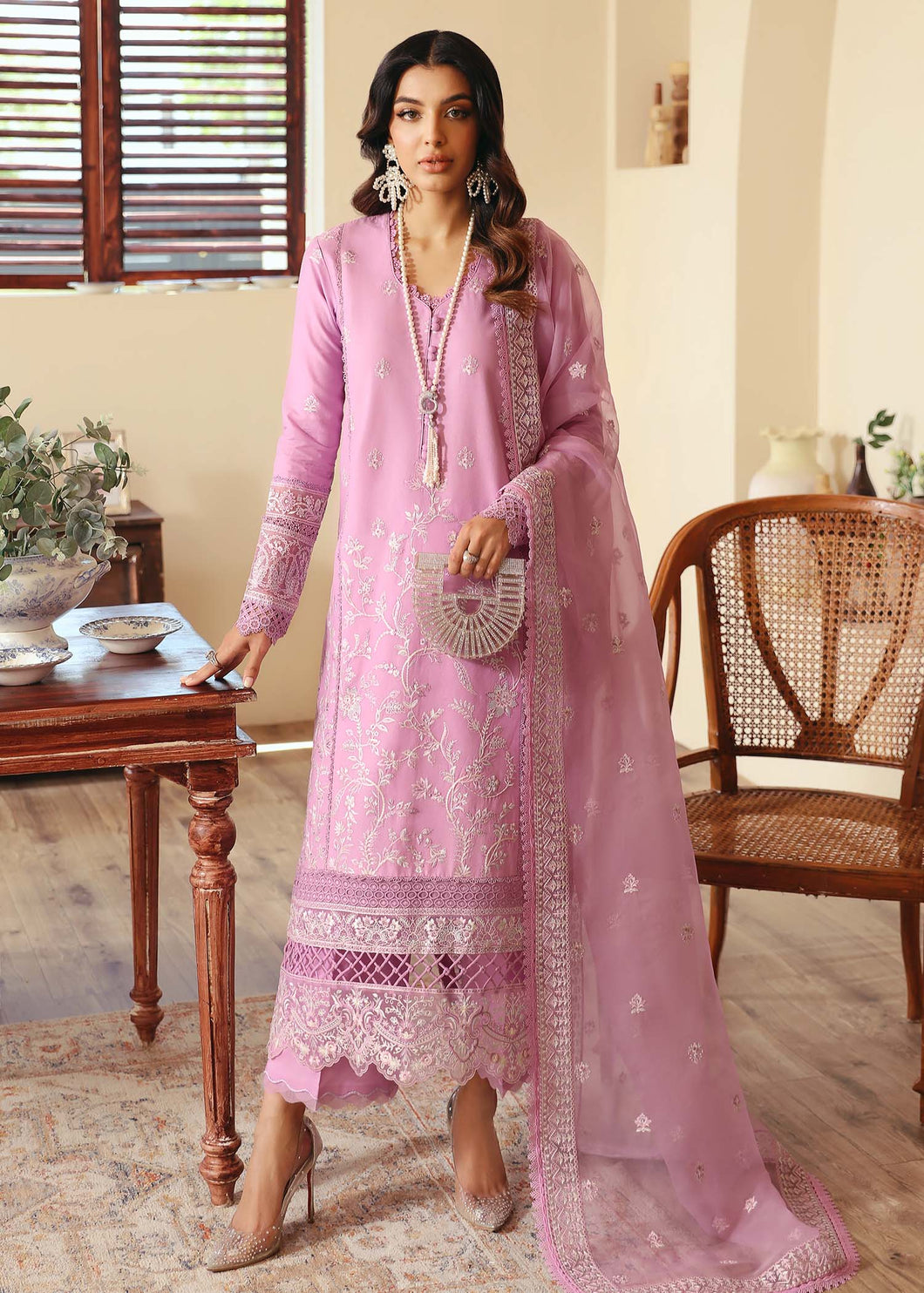 KANWAL MALIK | RAHA | Margot