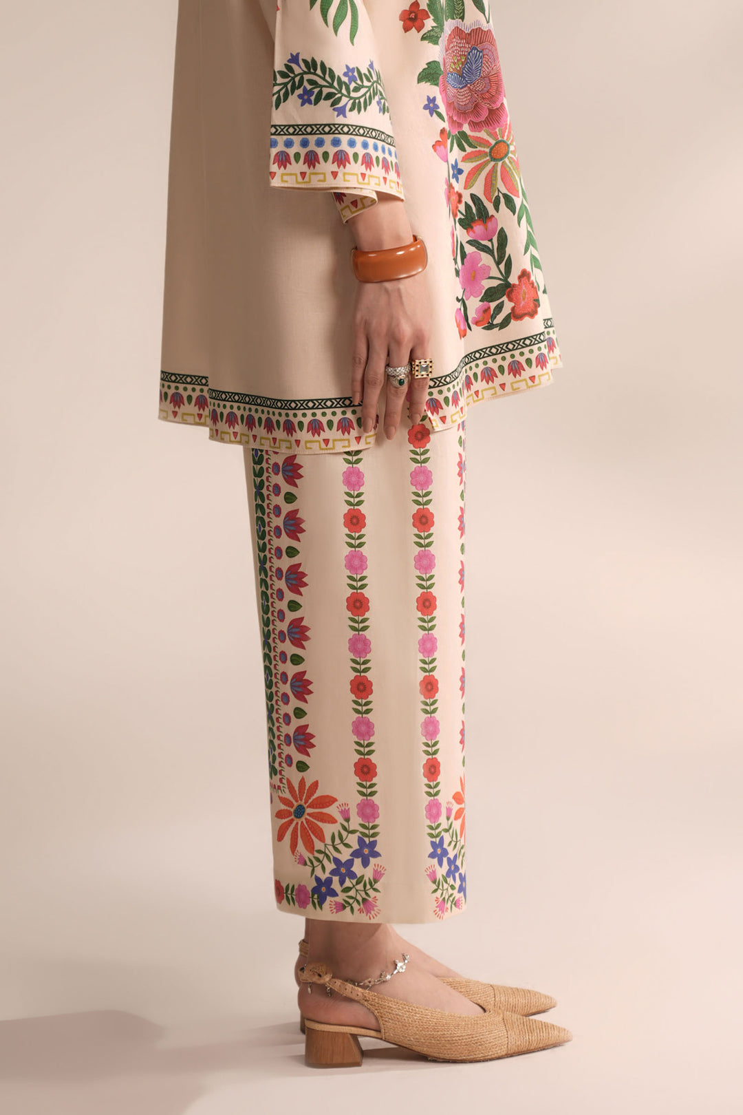 Buy Zaha by KHADIJAH SHAH Poplin Fall'25 Collection 2025 Online at Great Price! Available For Next Day Delivery in UK, France & Germany. Zaha dresses created by Khadija Shah from Pakistan & for SALE in the UK, USA, Manchester & London. Book now ready to wear & unstitched