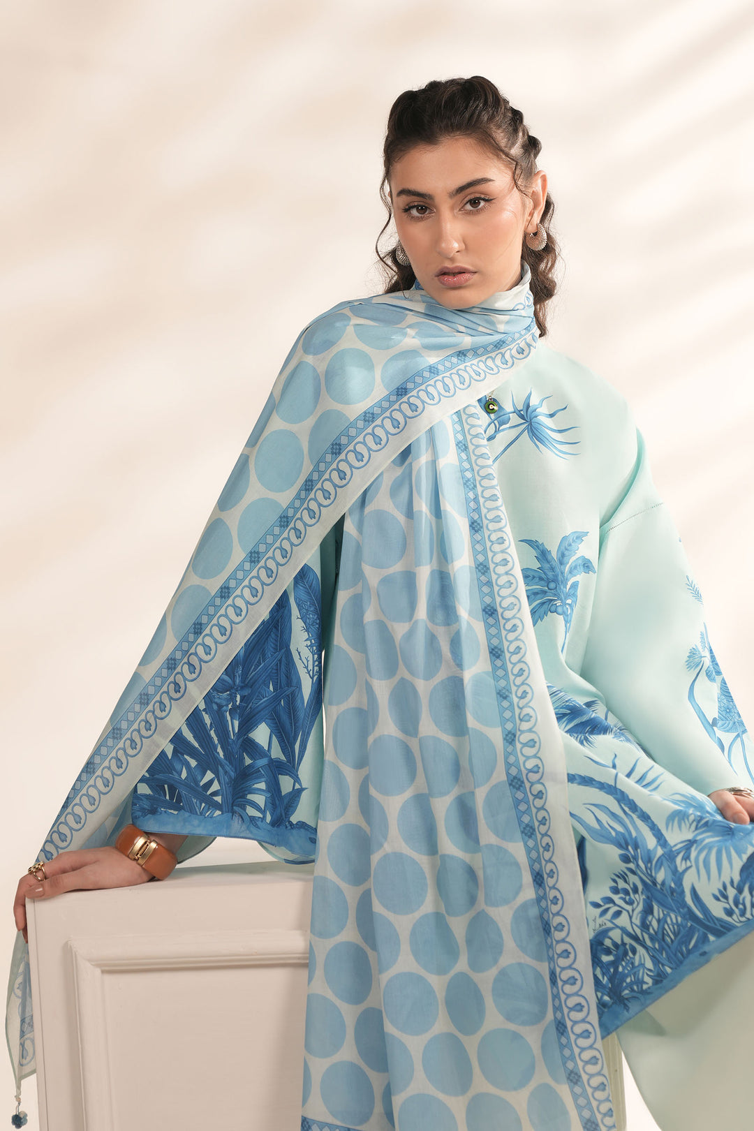 Buy Zaha by KHADIJAH SHAH Poplin Fall'25 Collection 2025 Online at Great Price! Available For Next Day Delivery in UK, France & Germany. Zaha dresses created by Khadija Shah from Pakistan & for SALE in the UK, USA, Manchester & London. Book now ready to wear & unstitched