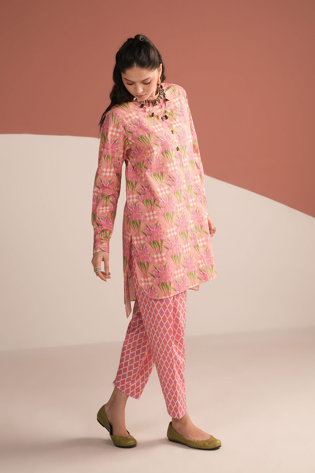 Buy Zaha by KHADIJAH SHAH Poplin Fall'25 Collection 2025 Online at Great Price! Available For Next Day Delivery in UK, France & Germany. Zaha dresses created by Khadija Shah from Pakistan & for SALE in the UK, USA, Manchester & London. Book now ready to wear & unstitched