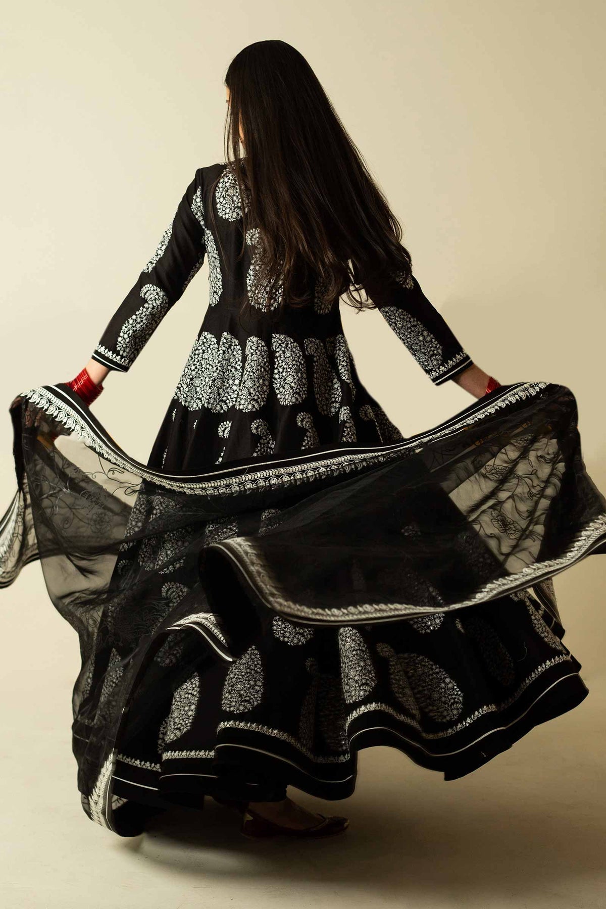 Buy Zara Shahjahan Lawn II - '23 Pakistani Embroidered Clothes For Women at Our Online Designer Boutique UK, Indian & Pakistani Wedding dresses online UK, Asian Clothes UK Jazmin Suits USA, Baroque Chiffon Collection 2023 & Eid Collection Outfits in USA on express shipping available @ Lebaasonline.