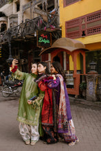 Load image into Gallery viewer, Saira Rizwan OUTLET CLEARANCE UP TO 90% OFF!!! DESIGNER BRAND BIG SANA SAFINAZ, ASIM JOFA, MARYUM N MARIA HUGE DISCOUNT!! WEB-STORE CLEARANCE, SALE 2025 GIVEAWAYS , BOXING DAY SALE, NEW YEARS SALE 2025!! CHRISTMAS SALE, END OF YEAR SALE, LEBAASONLINE 