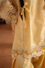 Load image into Gallery viewer, Saira Rizwan OUTLET CLEARANCE UP TO 90% OFF!!! DESIGNER BRAND BIG SANA SAFINAZ, ASIM JOFA, MARYUM N MARIA HUGE DISCOUNT!! WEB-STORE CLEARANCE, SALE 2025 GIVEAWAYS , BOXING DAY SALE, NEW YEARS SALE 2025!! CHRISTMAS SALE, END OF YEAR SALE, LEBAASONLINE 