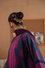 Load image into Gallery viewer, Saira Rizwan OUTLET CLEARANCE UP TO 90% OFF!!! DESIGNER BRAND BIG SANA SAFINAZ, ASIM JOFA, MARYUM N MARIA HUGE DISCOUNT!! WEB-STORE CLEARANCE, SALE 2025 GIVEAWAYS , BOXING DAY SALE, NEW YEARS SALE 2025!! CHRISTMAS SALE, END OF YEAR SALE, LEBAASONLINE 