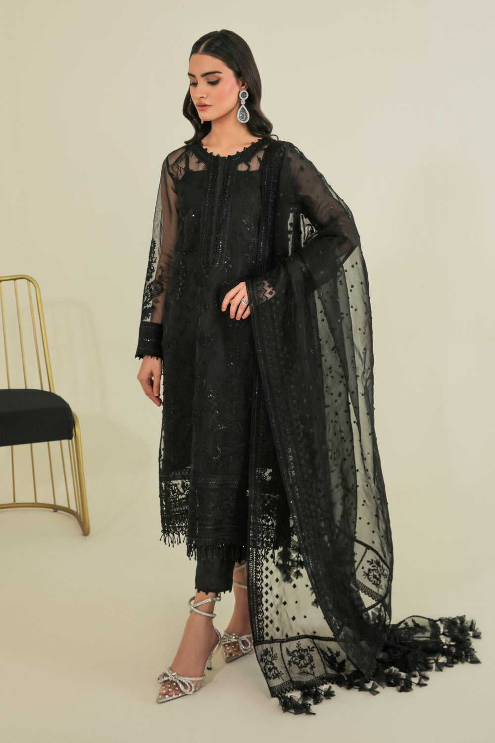 Buy Baroque | EMBROIDERED ORGANZA UF-235. Online at Great Price! Available For UK, France & Germany. Baroque dresse from Pakistan & for SALE in the UK, USA, Manchester & London. Book now ready to wear & unstitched. Shop Wedding, festive, summer or winter branded outfits from Lebaasonline 