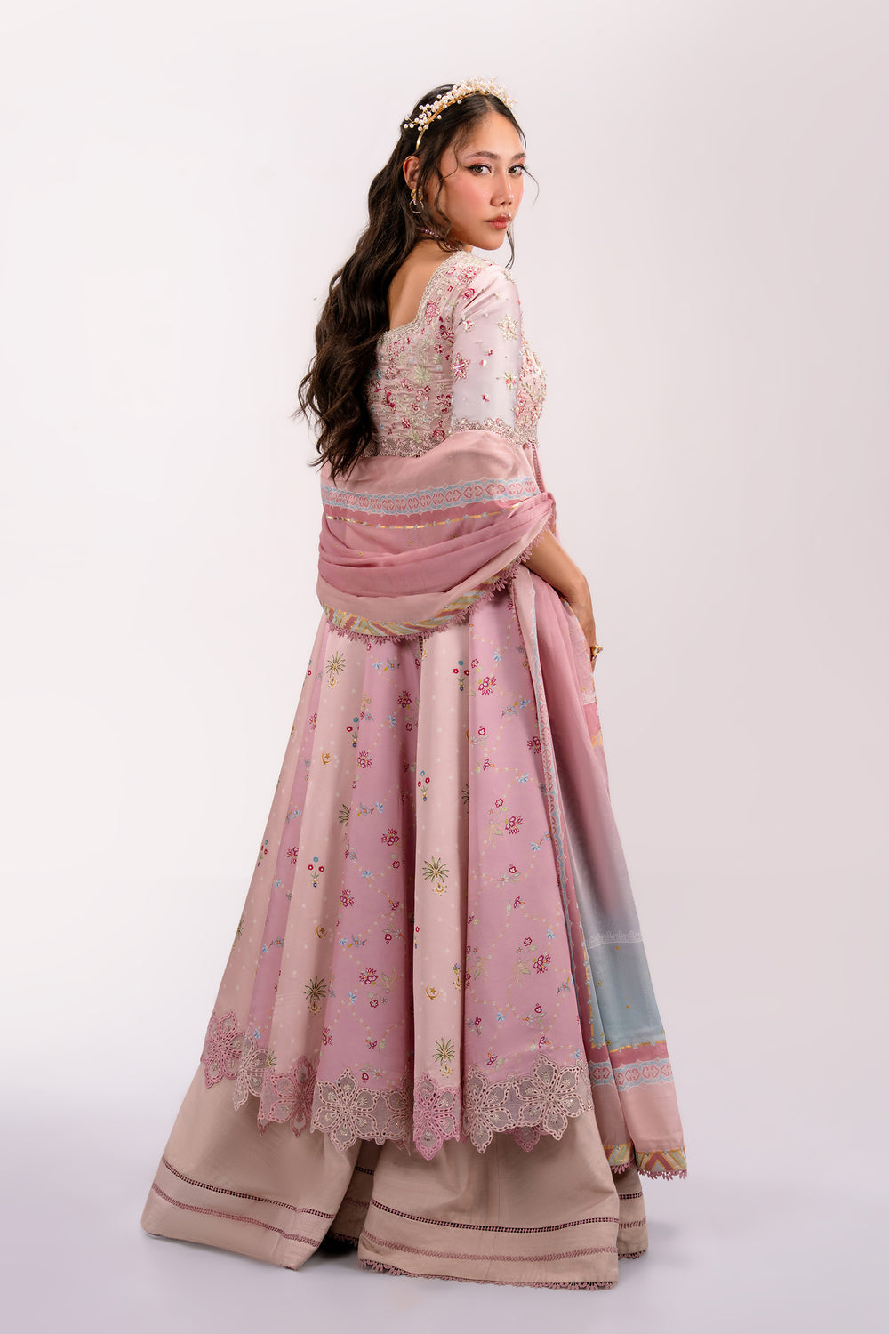 Buy Qalamkar Luxury Silk '26 Dress This winter wedding can be beautifully flaunted with our Qalamkar Collection. We have other Pakistani dress IN USA of Maria B Sana Safinaz PAKISTANI BRIDAL DRESS We can deliver unstitched/customized dresses like PAKISTANI BOUTIQUE DRESSES in UK USA from Lebaasonline