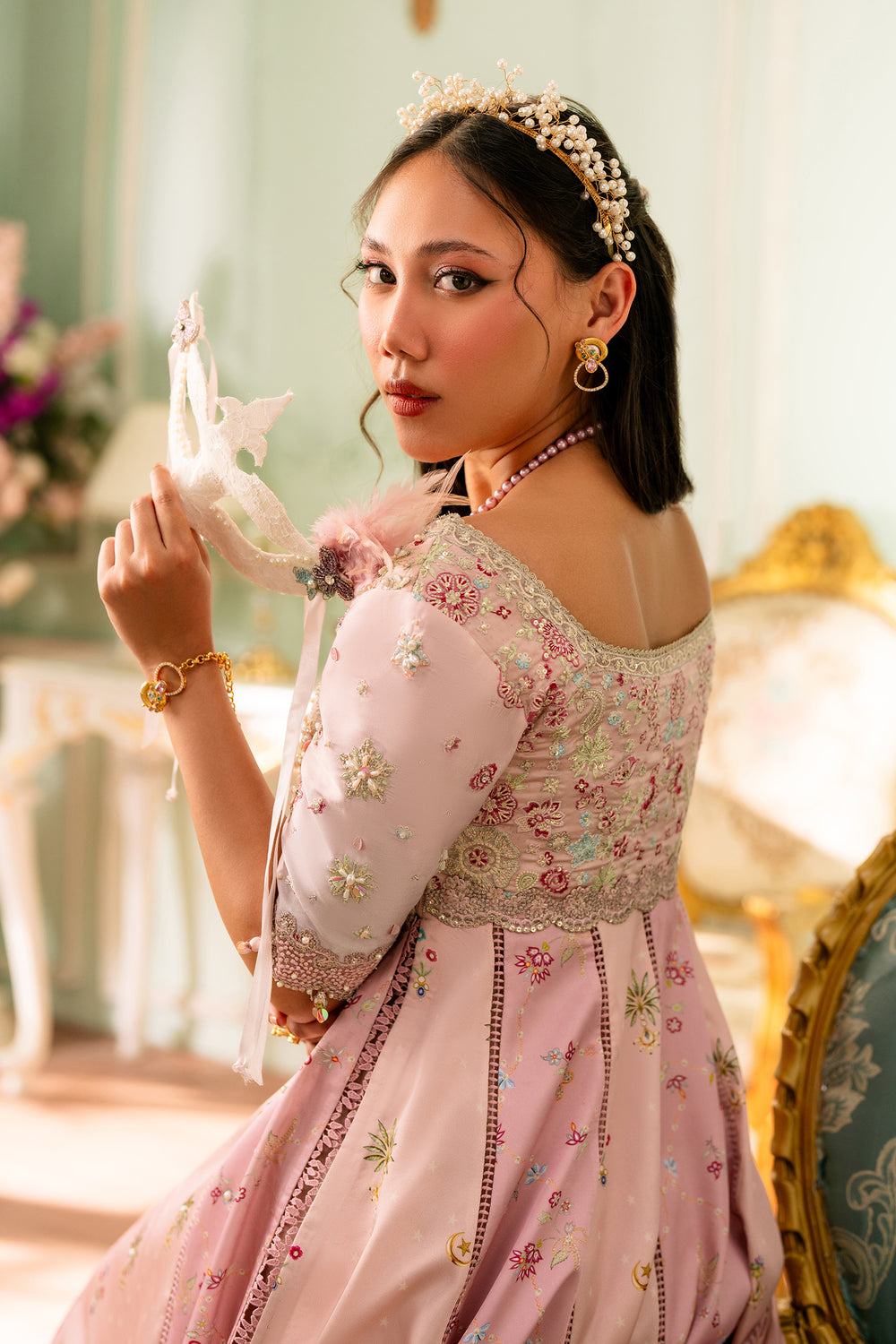 Buy Qalamkar Luxury Silk '26 Dress This winter wedding can be beautifully flaunted with our Qalamkar Collection. We have other Pakistani dress IN USA of Maria B Sana Safinaz PAKISTANI BRIDAL DRESS We can deliver unstitched/customized dresses like PAKISTANI BOUTIQUE DRESSES in UK USA from Lebaasonline