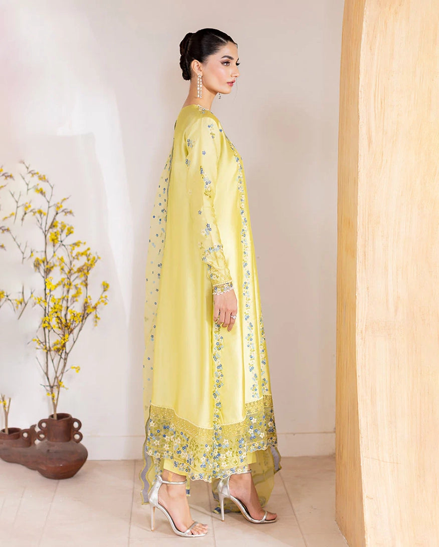 Buy MUSHQ | Zarminay 2026-Pret - "Lumiere " Designer Dresses Is an exclusively available for online UK @lebaasonline. PAKISTANI WEDDING DRESSES ONLINE UK can be customized at Pakistani designer boutique in USA, UK, France, Dubai, Saudi, London. Get Pakistani & Indian velvet BRIDAL DRESSES ONLINE USA at Lebaasonline.