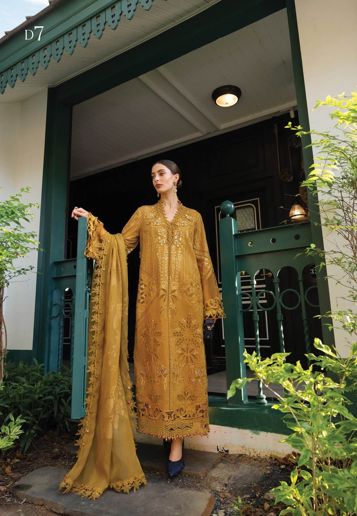 EL-26-07-MARIA B EID LAWN 26