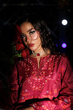 Load image into Gallery viewer, Buy RANG RASIYA | RANGRASIYA LUXE SILK '26 PAKISTANI ORIGINALS ONLINE DRESSES brand at our store. Lebaasonline has all the latest Women`s Clothing Collection of Salwar Kameez, MARIA B M PRINT UK Wedding Party attire Collection. Shop RANG RASIYA ORIGINAL DESIGNER DRESSES UK ONLINE at Lebaasonline