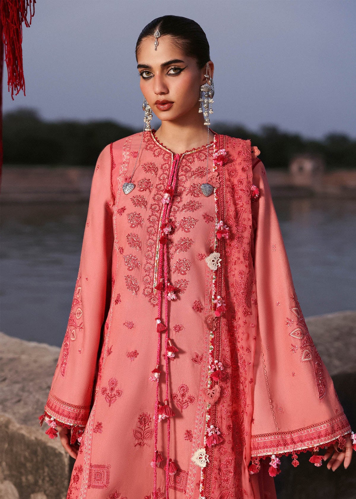 Hussain Rehar Karandi 2025 LEBAASONLINE Available on our website. We have exclusive variety of PAKISTANI DRESSES ONLINE. This wedding season get your unstitched or customized dresses from our PAKISTANI BOUTIQUE ONLINE. PAKISTANI DRESSES IN UK, USA,  Lebaasonline at SALE price!