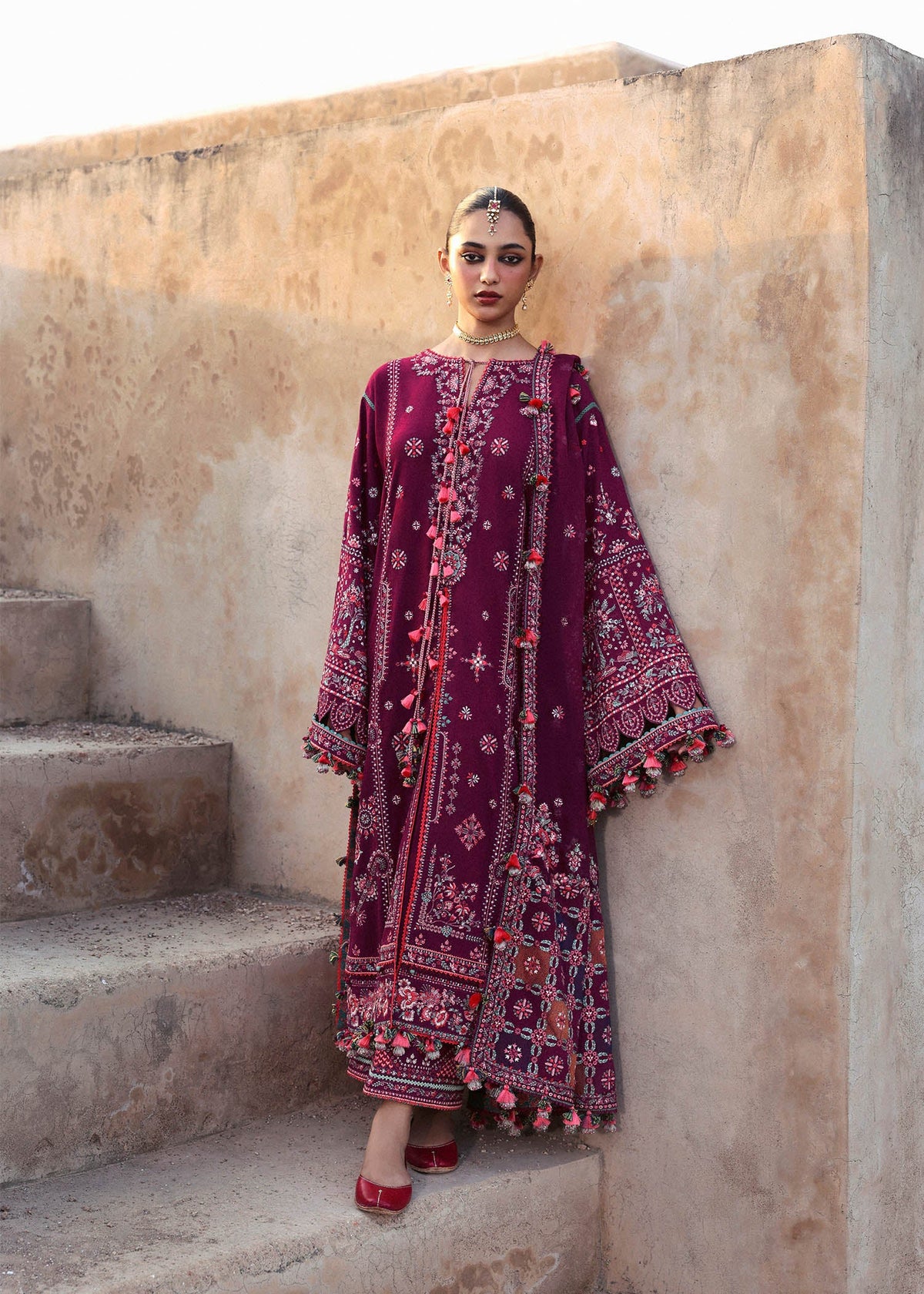 Hussain Rehar Karandi 2025 LEBAASONLINE Available on our website. We have exclusive variety of PAKISTANI DRESSES ONLINE. This wedding season get your unstitched or customized dresses from our PAKISTANI BOUTIQUE ONLINE. PAKISTANI DRESSES IN UK, USA,  Lebaasonline at SALE price!